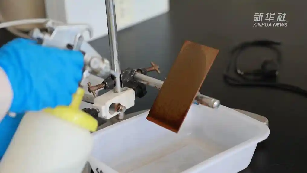 以锈克锈背后的科技密码：鞍钢硬核创新点亮国家重大工程