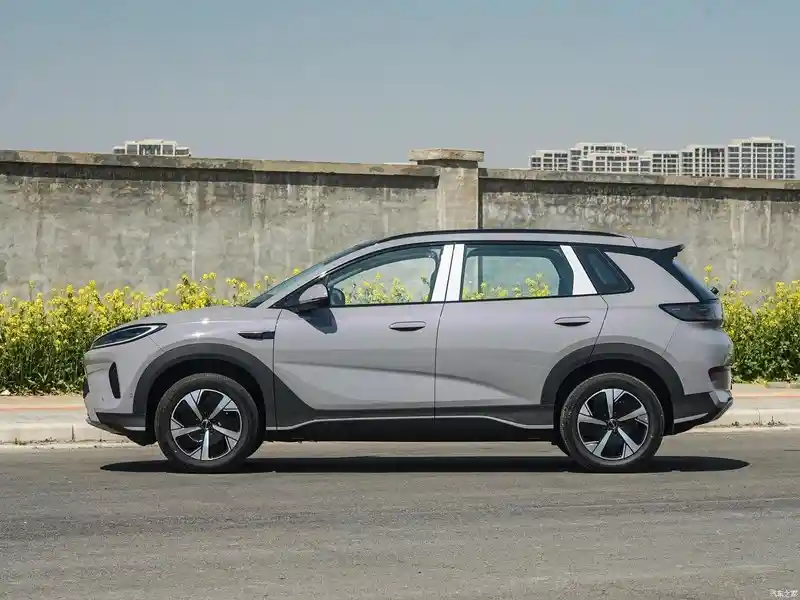 广州正昊城4S店引爆抢购潮！海狮05 EV震撼上市，11.78万起开启智能电动新纪元