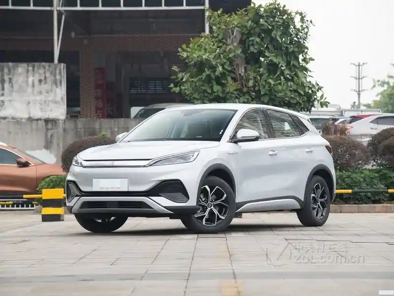 比亚迪元PLUS深圳盛世开元店直降1.6万，荣耀版限时钜惠来袭