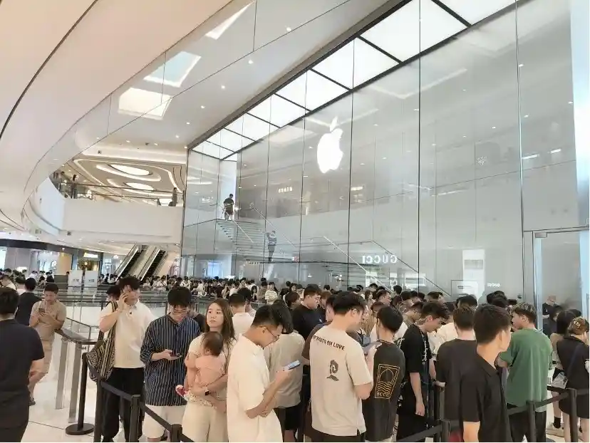 17系列首发布局现反转：标准版抢手，Pro成冷门？