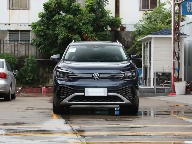 厦门一汽大众ID.6 CROZZ直降1万，2024款PURE引领新能源车市新风向