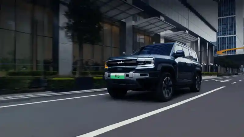 鄂尔多斯鑫川店引爆抢购潮！方程豹钛3 2025款501km后驱Ultra版正式上市，13.38万元起真·零加价硬核开售