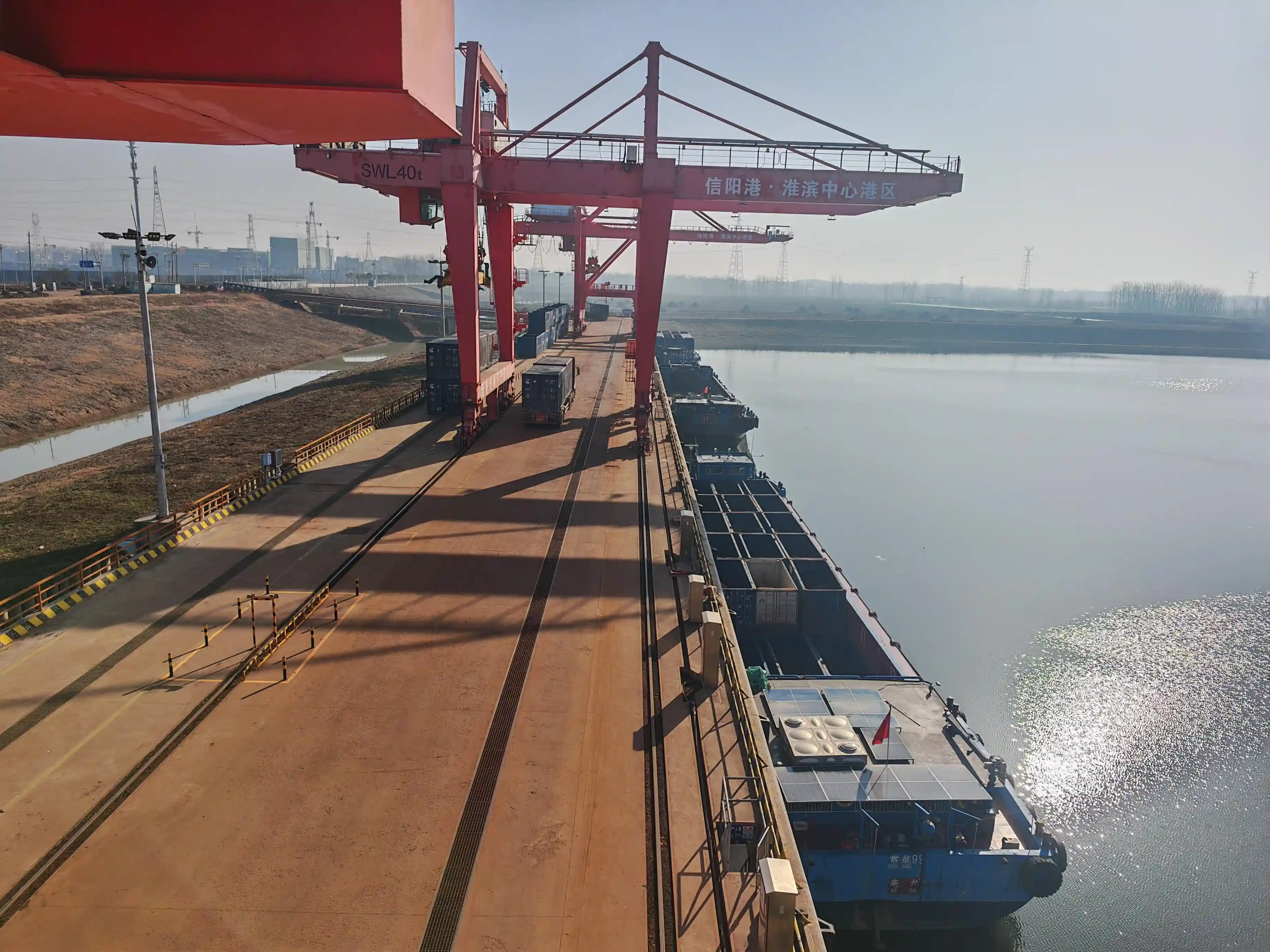 旱鸭子逆袭成船老大：新春探访水域新传奇