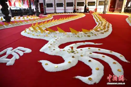 福州百米米龙舞动拗九节 非遗传承演绎孝善新风尚