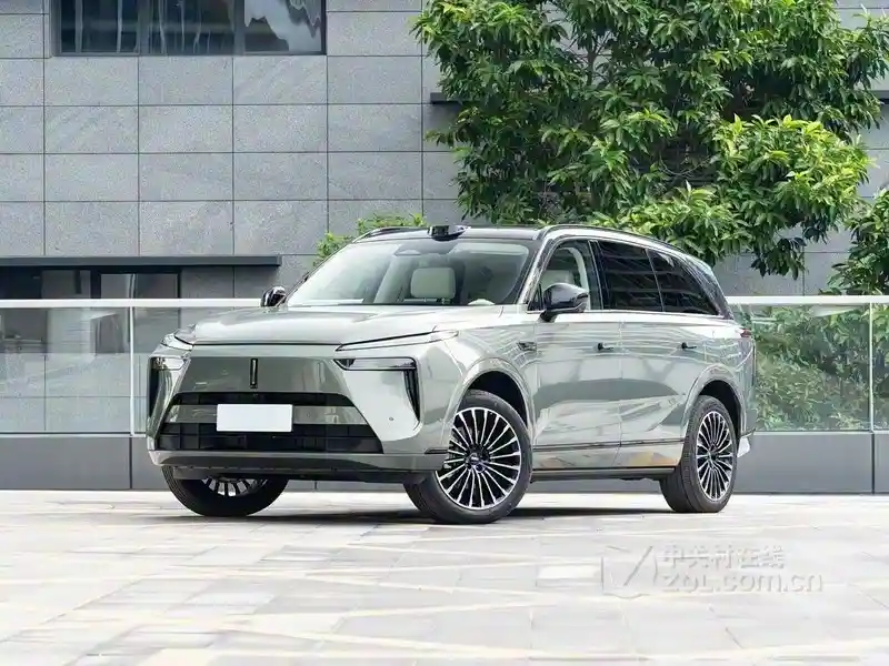 北京顺义华联魏牌蓝山引爆购车潮!2026款智能进阶版四驱Max限时狂降3.5万,抢鲜体验智驾+电四驱新标杆